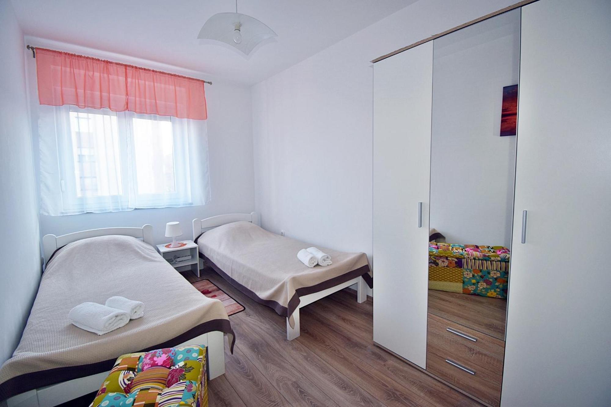 Apartment Navy Near The Beach بولا المظهر الخارجي الصورة